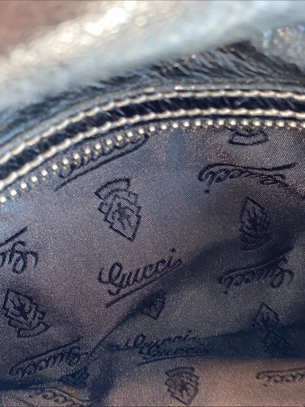Gucci Large Black Leather shoulder Bag with Braided Strap 189678